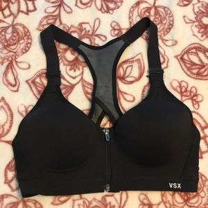 Victoria’s Secret Incredible sports bra size 34B